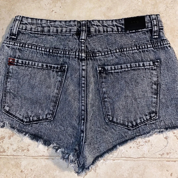 Like New Urban Outfitters BDG Shorts - Picture 2 of 3